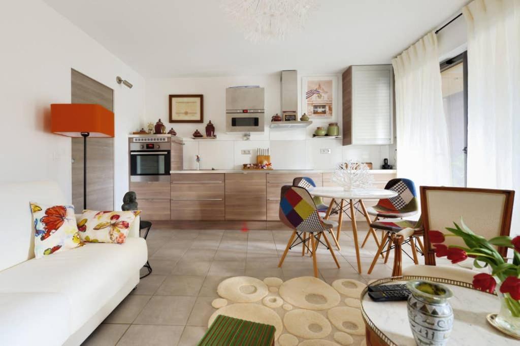 Le Precieux - Superbe Appart Confort Avec Grande Terrasse De 25M2 - Parking Prive Proche Centre Ville D'Aix En Provence - Hopital Hpp - Creps Aix-en-Provence Luaran gambar